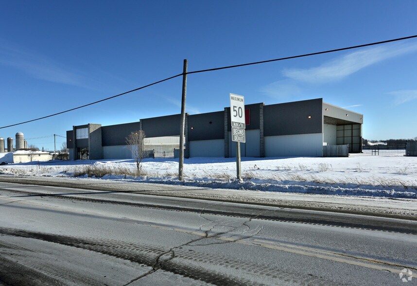 2781 Colonial Rd, Sarsfield, ON for sale - Primary Photo - Image 1 of 1