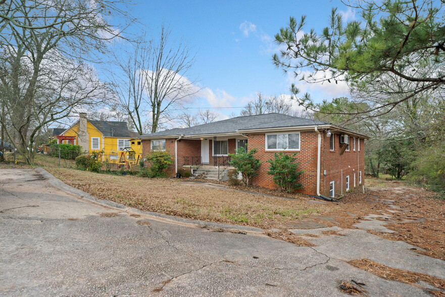 2369 Whites Mill Rd, Decatur, GA for sale - Primary Photo - Image 1 of 64