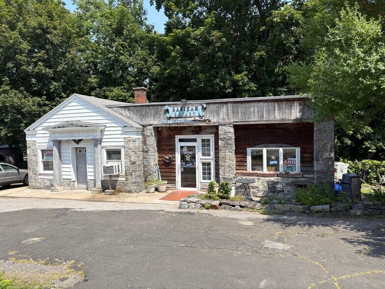 125 Yantic Rd, Norwich, CT à vendre - Photo du bâtiment - Image 1 de 18