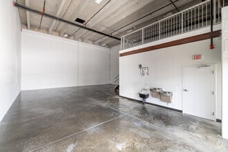 6175 NW 102nd Ave, Doral, FL for lease Interior Photo- Image 2 of 8