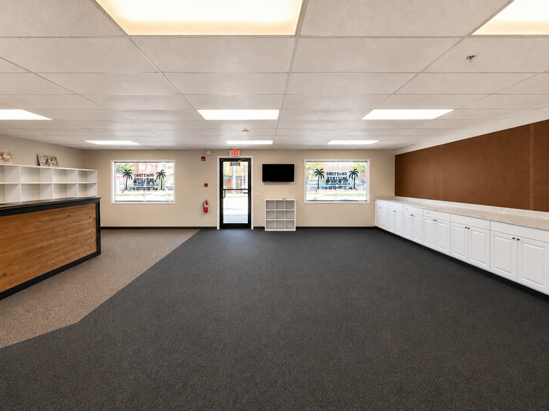 100 NW Main St, Easley, SC à louer - Photo intérieure - Image 3 de 8