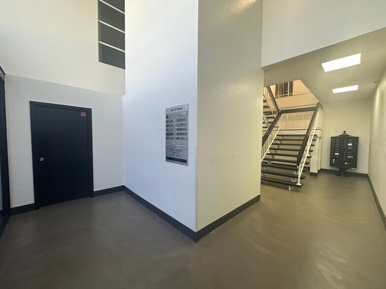 1585 S D St, San Bernardino, CA à louer - Photo du bâtiment - Image 3 de 4