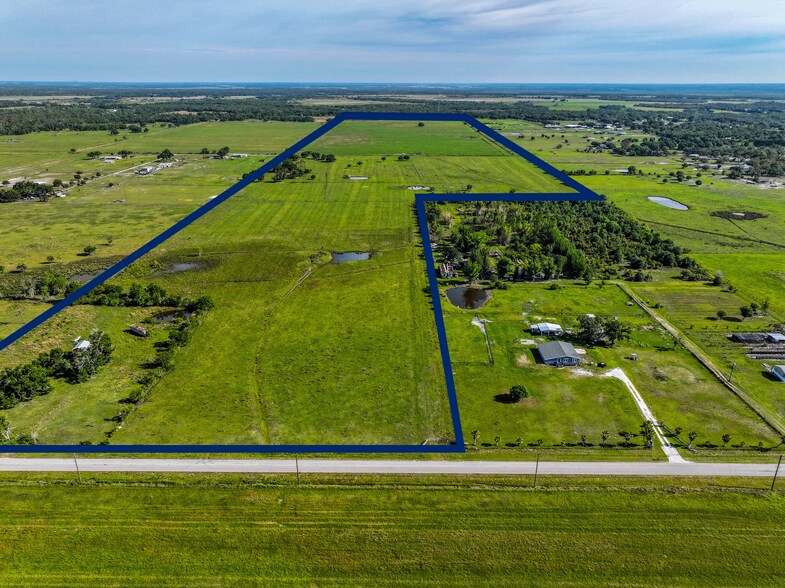 10501 Robinson Rd, Myakka City, FL à vendre - Photo du bâtiment - Image 2 de 27