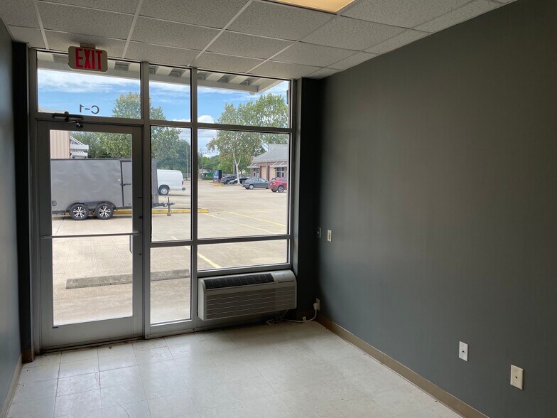 2870 Gessner Rd, Houston, TX à louer - Photo intérieure - Image 3 de 12