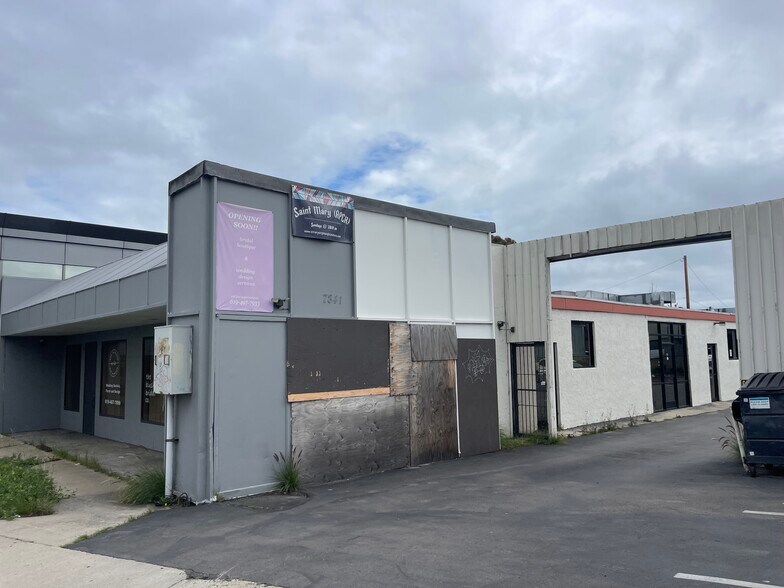 7841 El Cajon Blvd, La Mesa, CA à vendre - Photo du bâtiment - Image 1 de 5