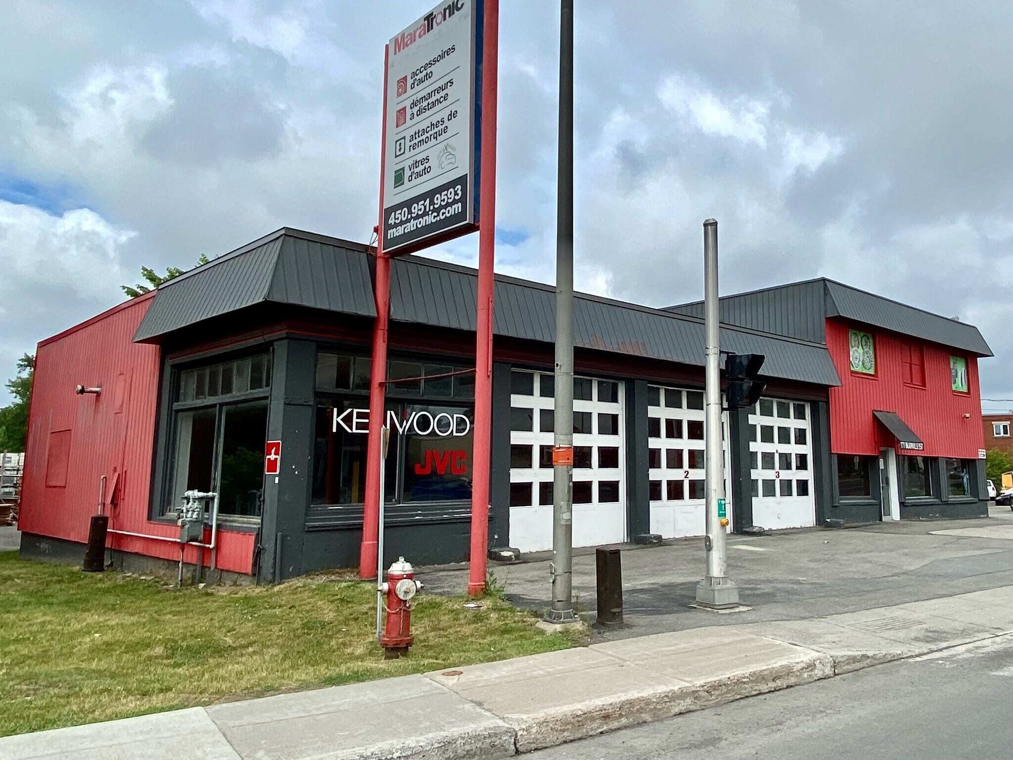 169-171 Rue Blainville E, Sainte-therese, QC à vendre Photo principale- Image 1 de 1