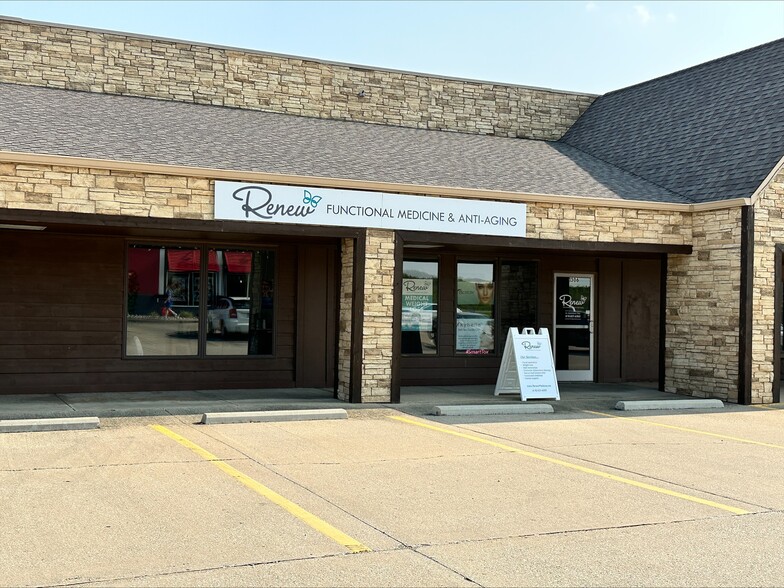 1200 Mercantile Dr, Highland, IL for lease - Building Photo - Image 1 of 9