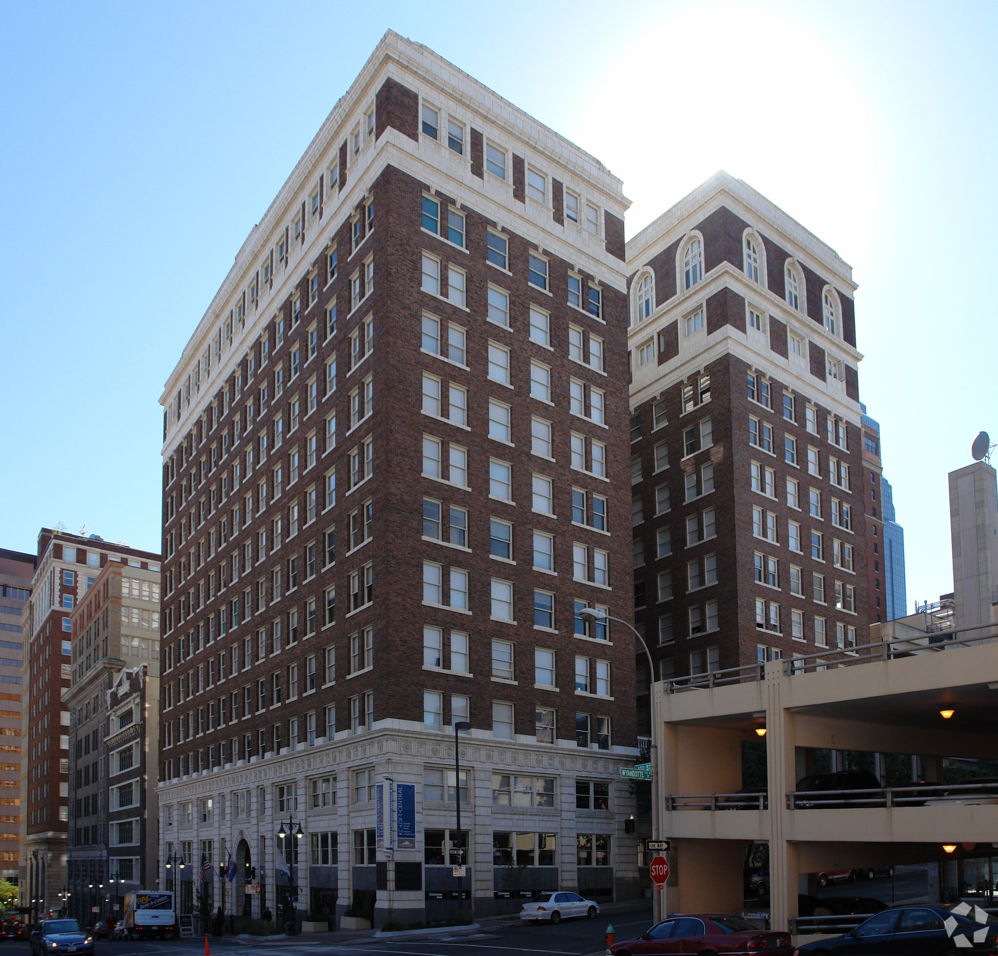 127 W 10th St, Kansas City, MO for lease Primary Photo- Image 1 of 7