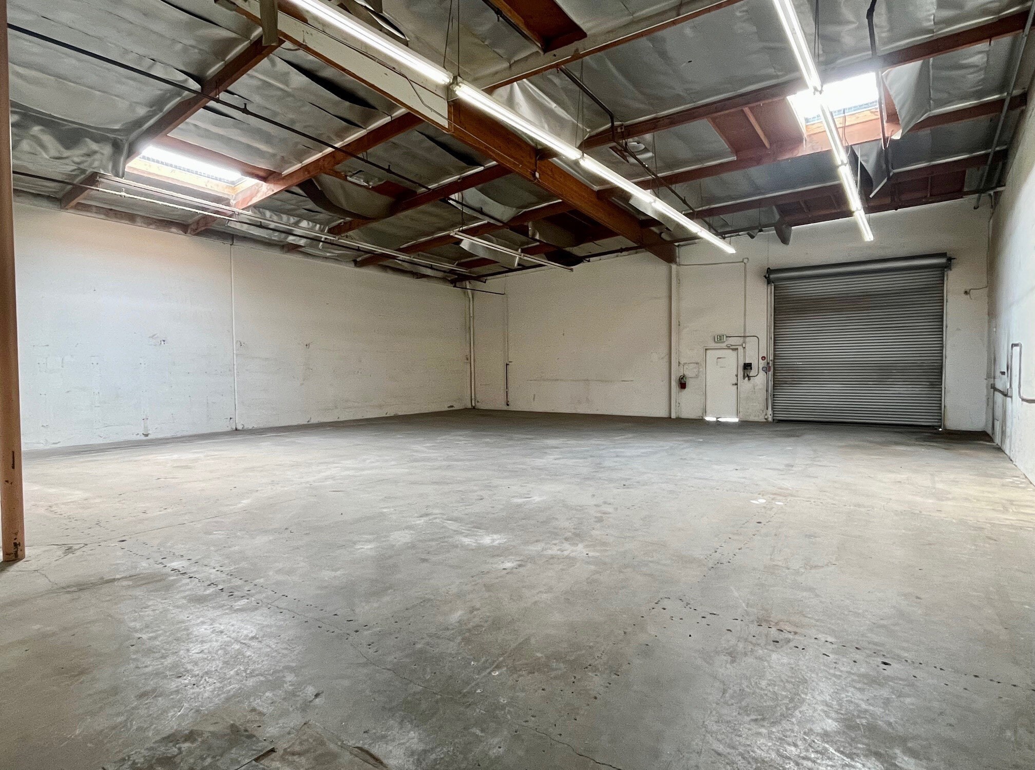 226 N Sherman Ave, Corona, CA for lease Interior Photo- Image 1 of 4