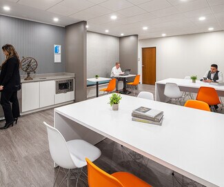 Plus de détails pour 2310 Parklake Dr NE, Atlanta, GA - Coworking à louer