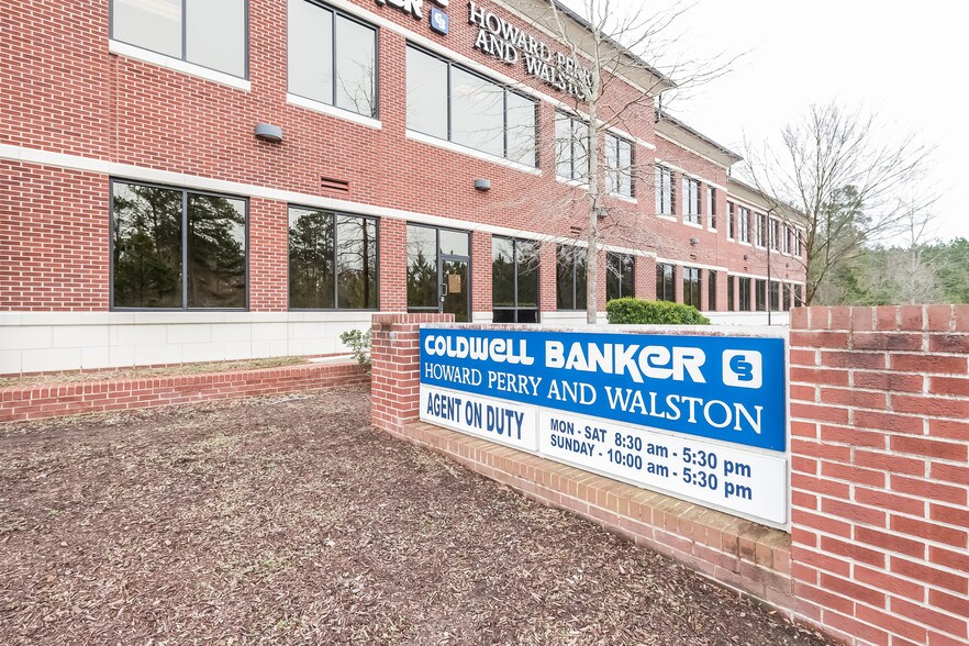 100 Connemara Dr, Cary, NC à louer - Autre - Image 3 de 9