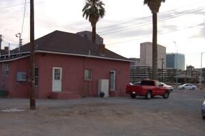 709-715 E Pierce St, Phoenix, AZ à vendre - Photo du bâtiment - Image 2 de 12