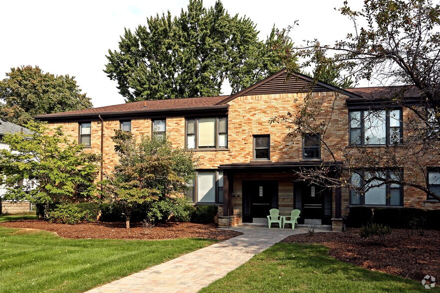 617 E Lincoln Ave, Royal Oak, MI à vendre - Photo du bâtiment - Image 2 de 2