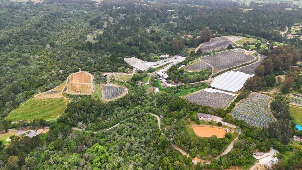 117 Rancho Rd, Watsonville, CA à vendre - Vidéo sur l’inscription commerciale - Image 2 de 24