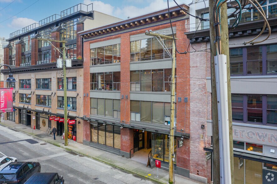 1120 Hamilton St, Vancouver, BC à louer - Photo du bâtiment - Image 1 de 13
