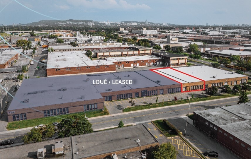 800-828 Rue Deslauriers, Montréal, QC à vendre Photo du bâtiment- Image 1 de 1