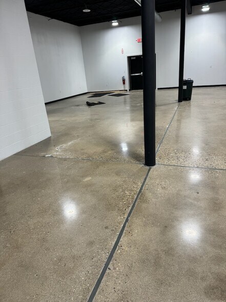 1000 Monmouth Blvd, Galesburg, IL à vendre - Photo intérieure - Image 3 de 8