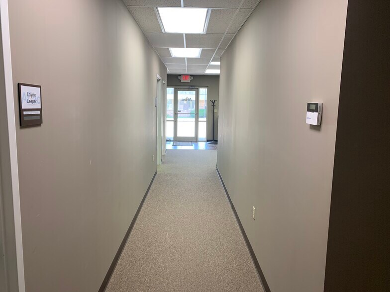 1001 N Hickory Rd, South Bend, IN à louer - Photo du bâtiment - Image 3 de 11