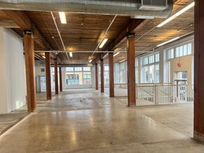 1010 NW Flanders St, Portland, OR for lease Building Photo- Image 2 of 3