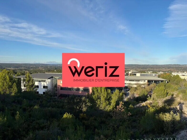 Bureau dans Aix-en-Provence à louer - Photo du bâtiment - Image 1 de 13