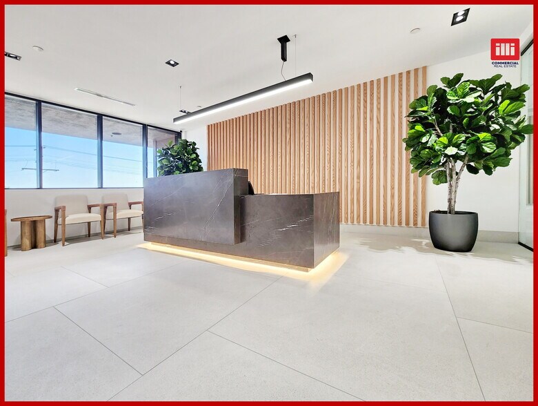 5121 Van Nuys Blvd, Sherman Oaks, CA à louer - Photo intérieure - Image 2 de 17