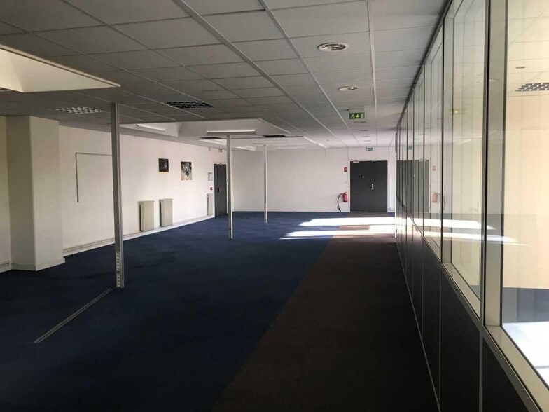 16 Rue Albert Einstein, Trappes à louer - Photo intérieure - Image 3 de 8