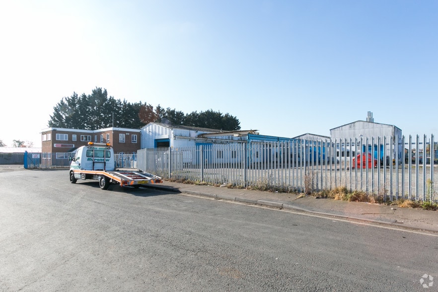 Weir Ln, Worcester for sale - Building Photo - Image 2 of 3