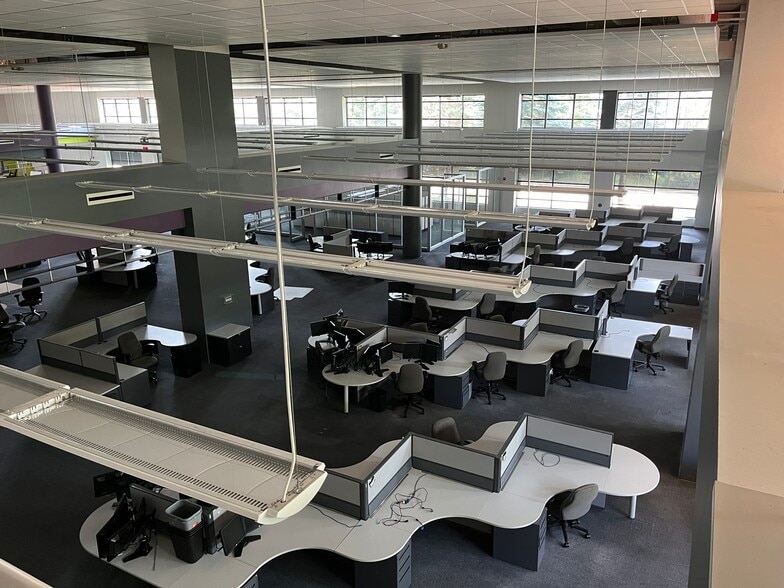 751 W Hanley Ave, Coeur d'Alene, ID for lease - Interior Photo - Image 3 of 5