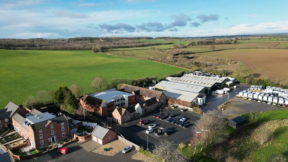 Lauriston Park, Evesham for lease - Building Photo - Image 2 of 33