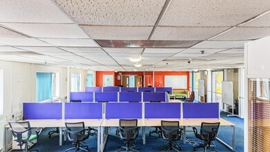 52 Wash Lane, Bury for lease Interior Photo- Image 2 of 42