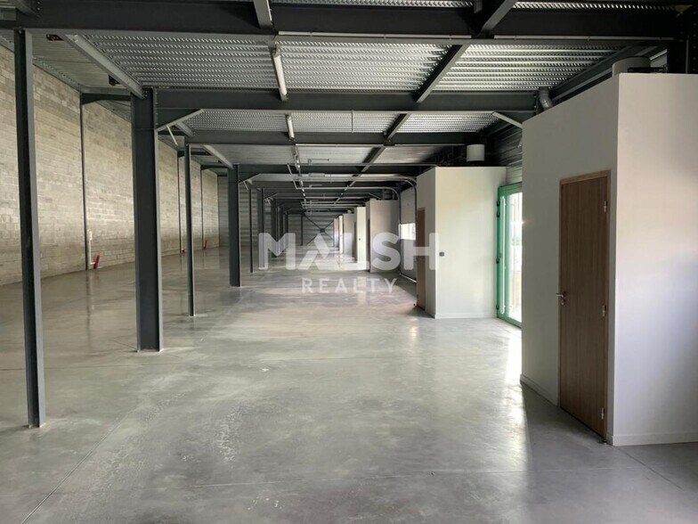 Flex dans Mions à louer - Photo du bâtiment - Image 3 de 9