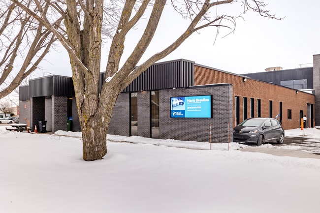 Plus de détails pour Boulevard Industriel – Industriel à vendre, Montréal, QC