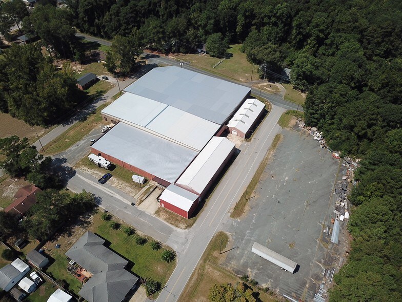 200 Davis St, Chesterfield, SC for sale - Building Photo - Image 2 of 6