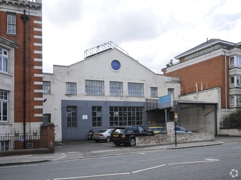 327-329 Harrow St, London for lease - Primary Photo - Image 1 of 2