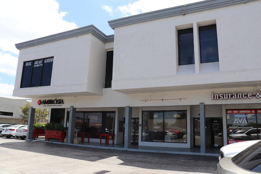 429 W Hallandale Beach Blvd, Hallandale, FL for lease - Building Photo - Image 2 of 4