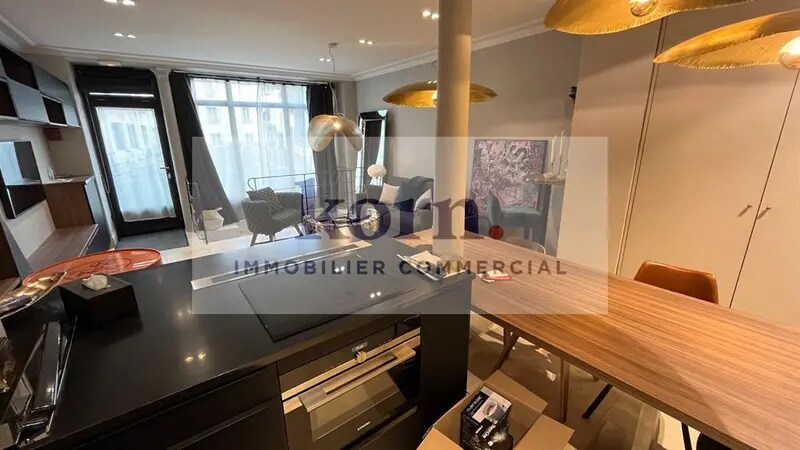 Retail in Paris for lease - Interior Photo - Image 2 of 8