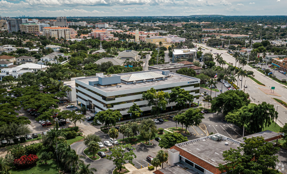 980 N Federal Hwy, Boca Raton, FL à louer - Photo du bâtiment - Image 2 de 10