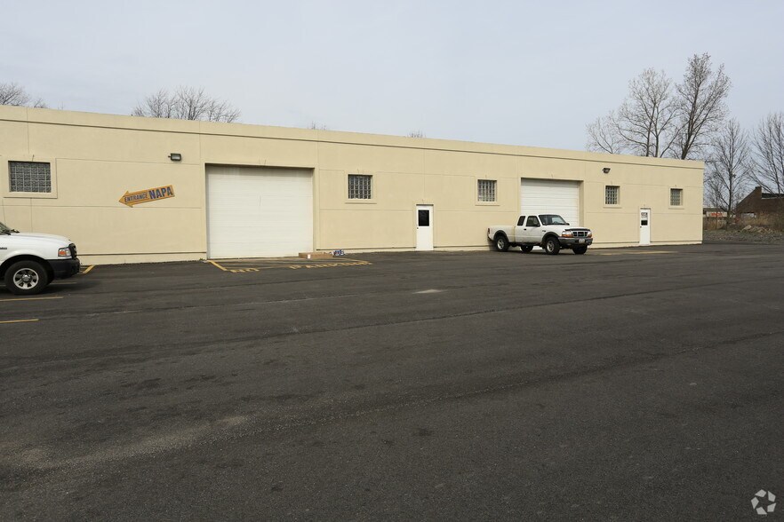514-520 Water St, Chardon, OH à vendre - Photo du bâtiment - Image 2 de 3