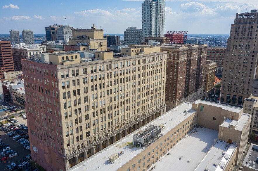 833 Chestnut St, Philadelphia, PA à louer - Photo du bâtiment - Image 3 de 3
