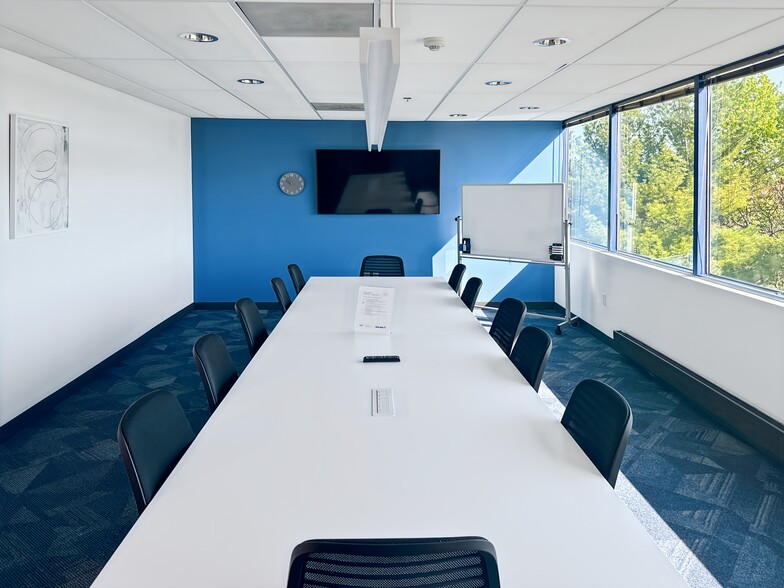 4905 W Tilghman St, Allentown, PA for lease - Interior Photo - Image 3 of 31