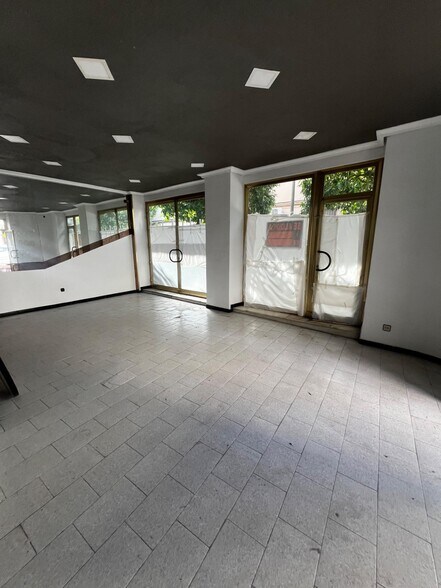 Commerce de détail dans Córdoba, Córdoba à louer - Photo du bâtiment - Image 2 de 6