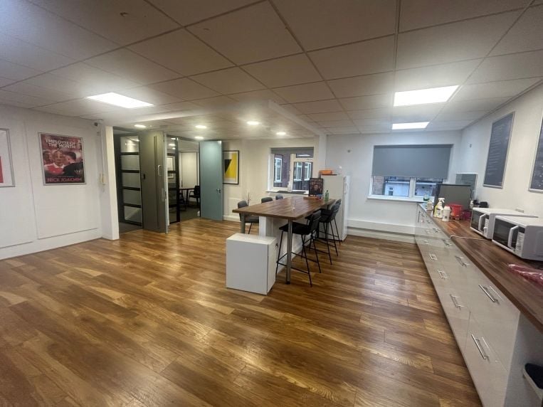 76-84 Heath Rd, Twickenham for lease Interior Photo- Image 1 of 12