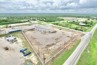 Plus de détails pour 43 Pullin Dr, Pleasanton, TX - Industriel à vendre