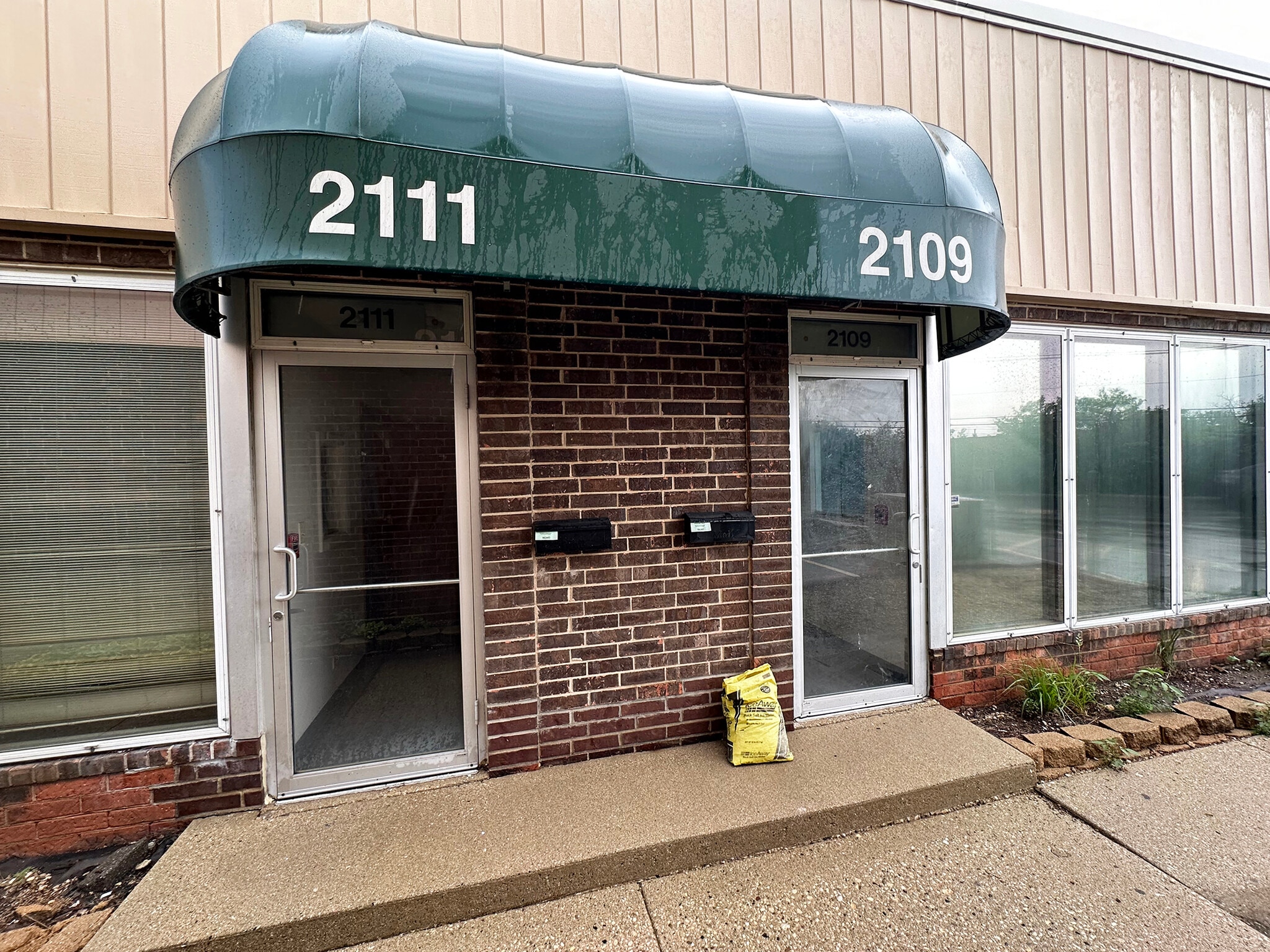 2095-2119 Stonington Ave, Hoffman Estates, IL for lease Interior Photo- Image 1 of 1
