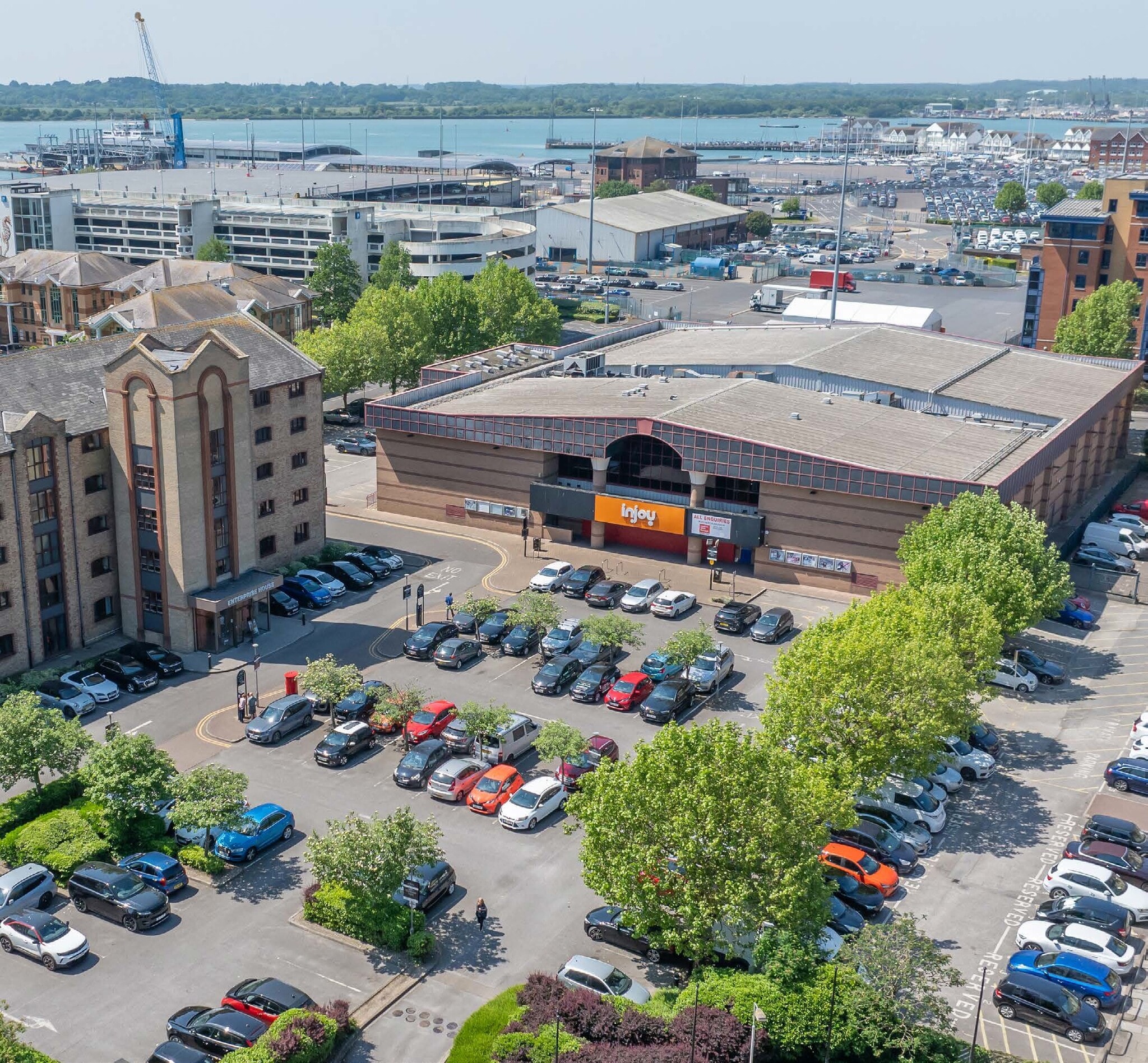 4 Ocean Way, Southampton for lease Building Photo- Image 1 of 4