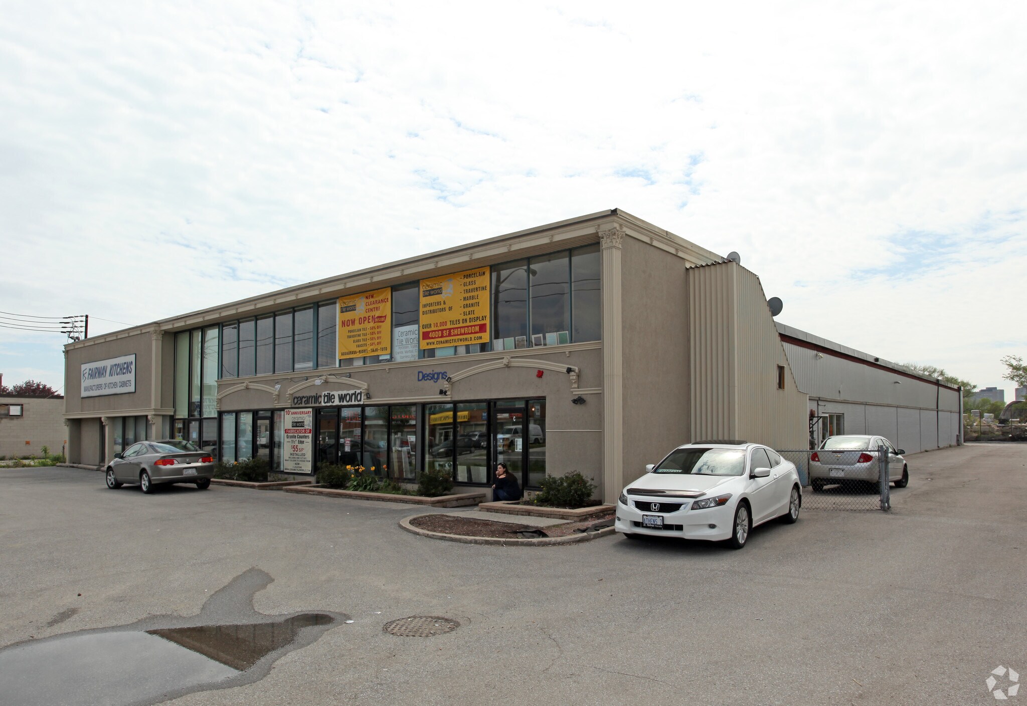 25 Bermondsey Rd, Toronto, ON à vendre Photo principale- Image 1 de 1