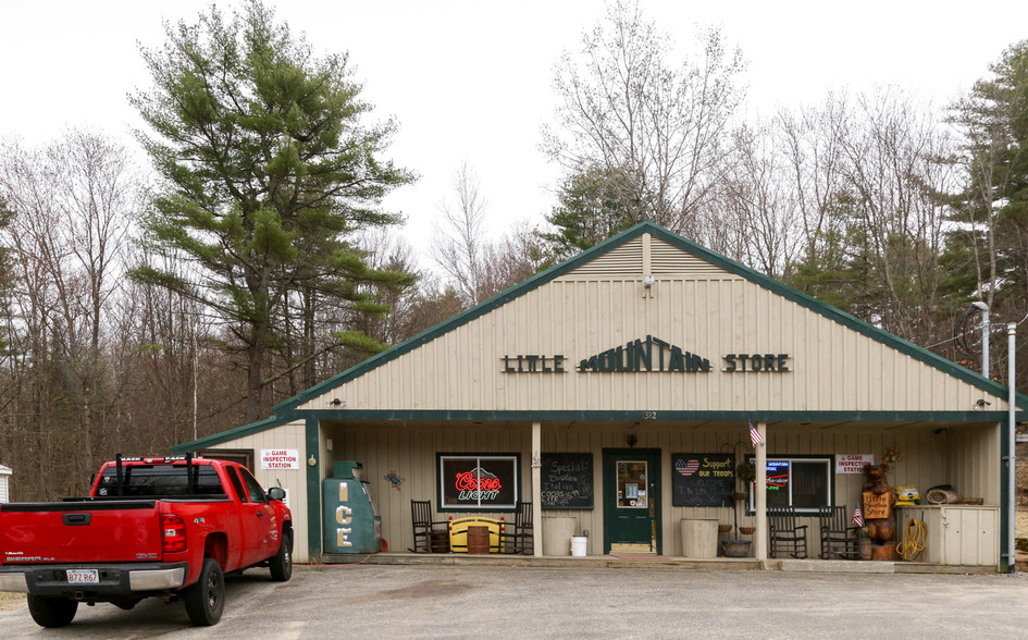 1382 N High St, Bridgton, ME à vendre - Photo du bâtiment - Image 1 de 1