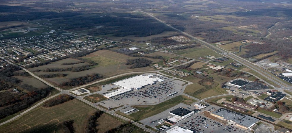 3650 Stardust Dr, Hannibal, MO for lease - Building Photo - Image 1 of 2