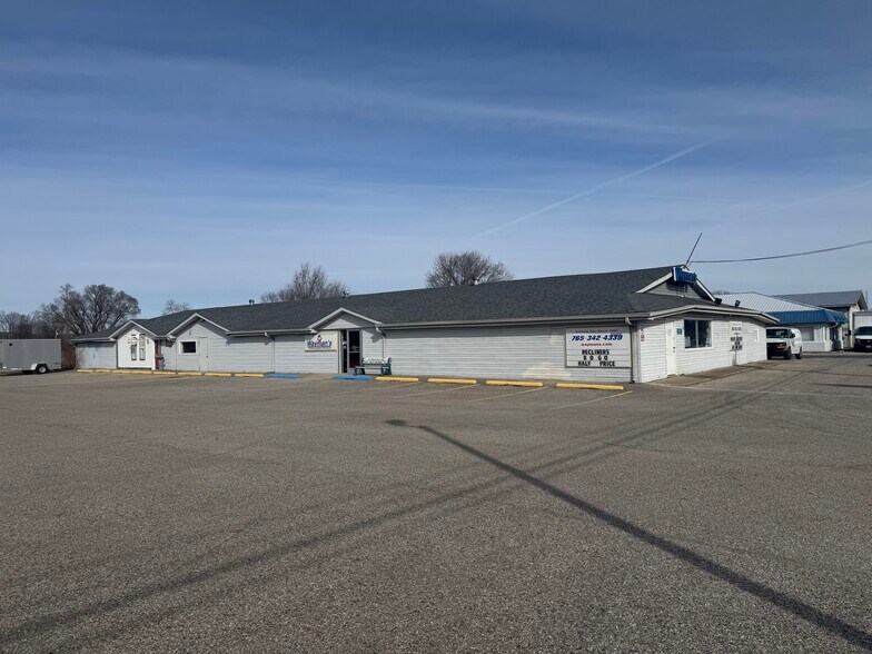 960 Morton Ave, Martinsville, IN à vendre - Photo du bâtiment - Image 3 de 10