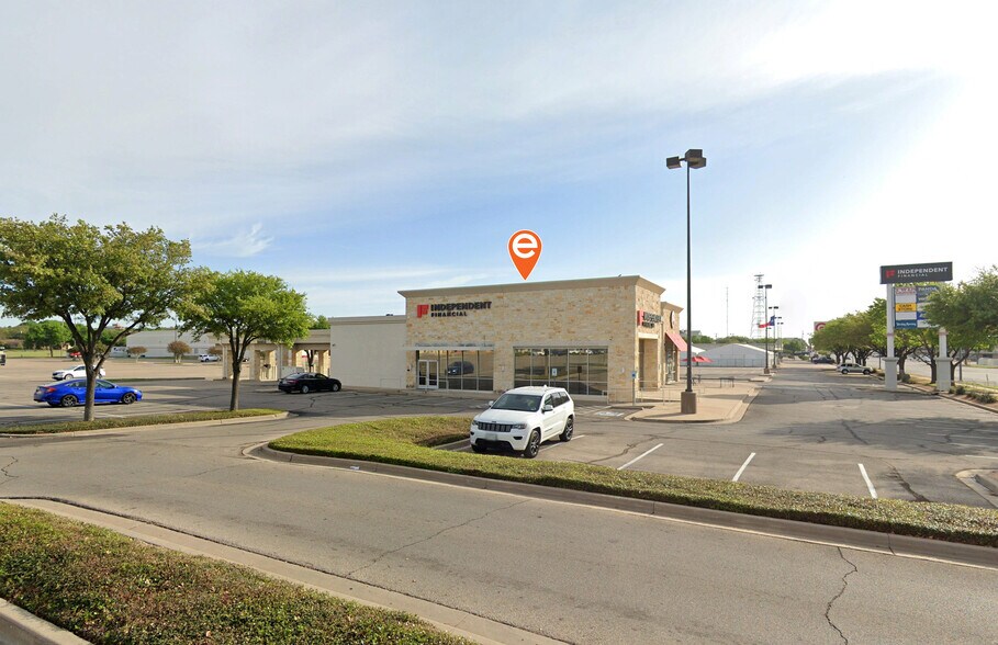 5401 Bosque Blvd, Waco, TX à louer - Photo du bâtiment - Image 1 de 6